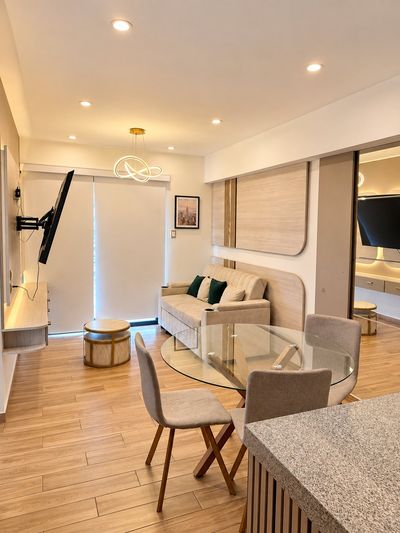 Sunset Suite — Sala y comedor