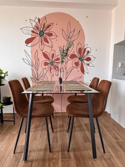 Urban Spring — Comedor para cuatro